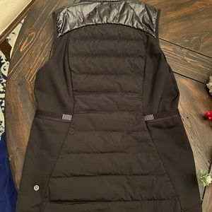 Lululemon size 10 vest